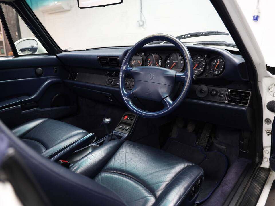 Afbeelding 4/50 van Porsche 911 Carrera (1994)