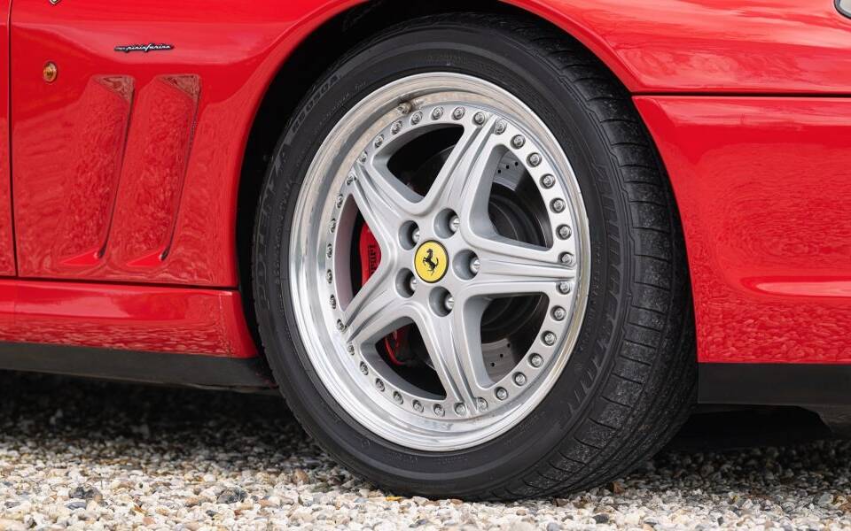 Bild 24/49 von Ferrari 550 Maranello (2000)