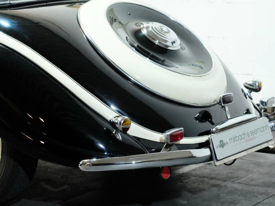 Image 20/33 de BMW 327 (1940)
