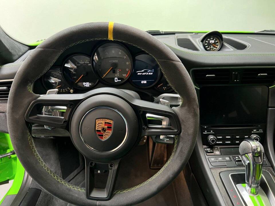 Bild 10/17 von Porsche 911 GT3 RS (2018)