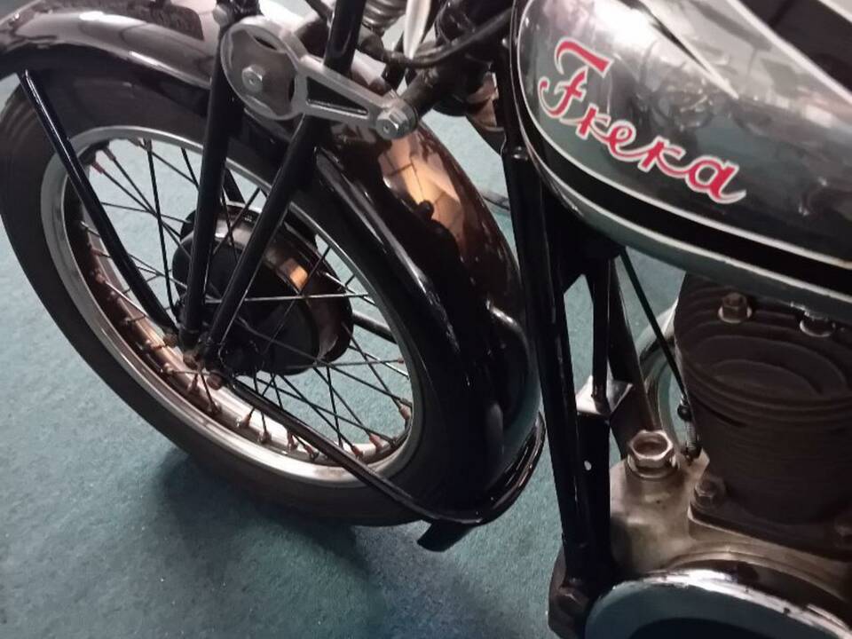 Afbeelding 33/35 van Frera DUMMY (1946)