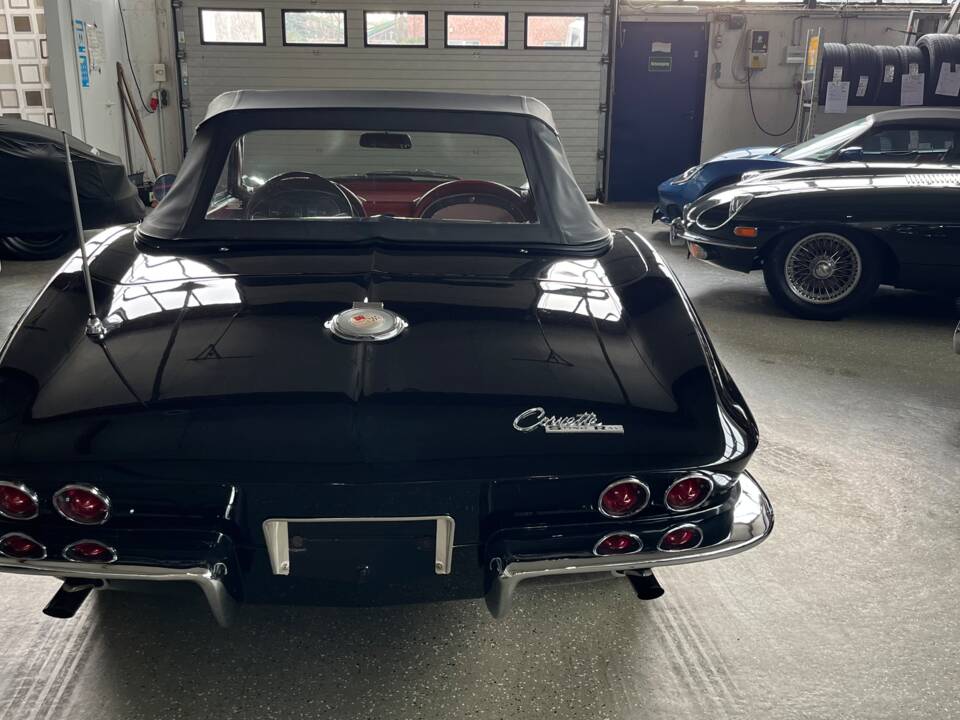 Image 12/49 of Chevrolet Corvette Sting Ray Convertible (1964)