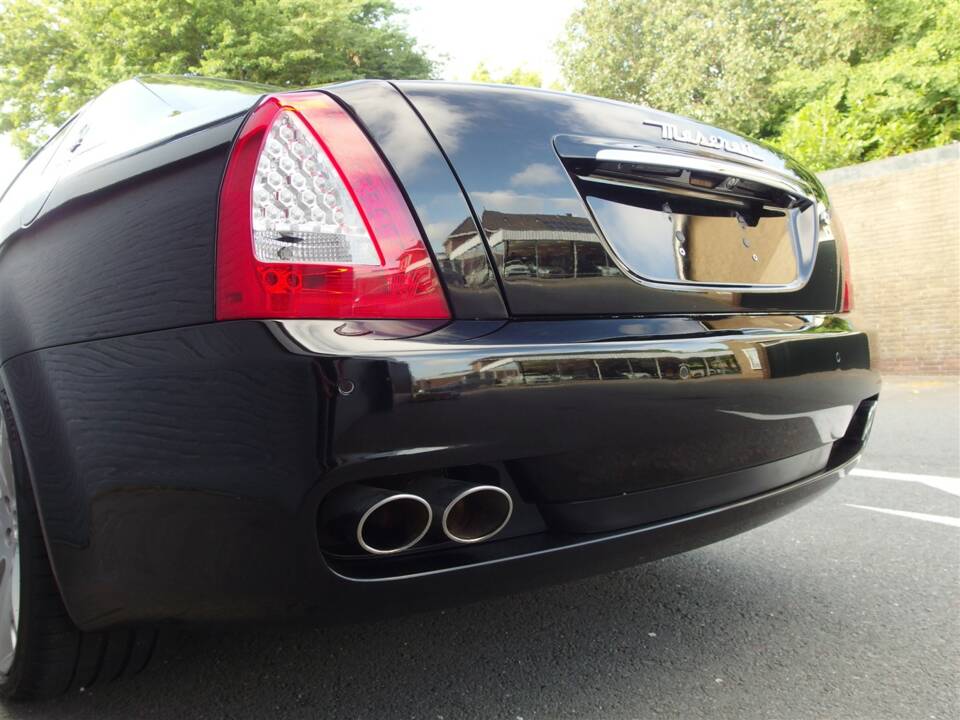 Bild 19/98 von Maserati Quattroporte S 4.7 (2010)