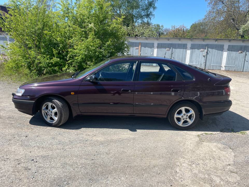 Bild 5/7 von Toyota Carina (1993)