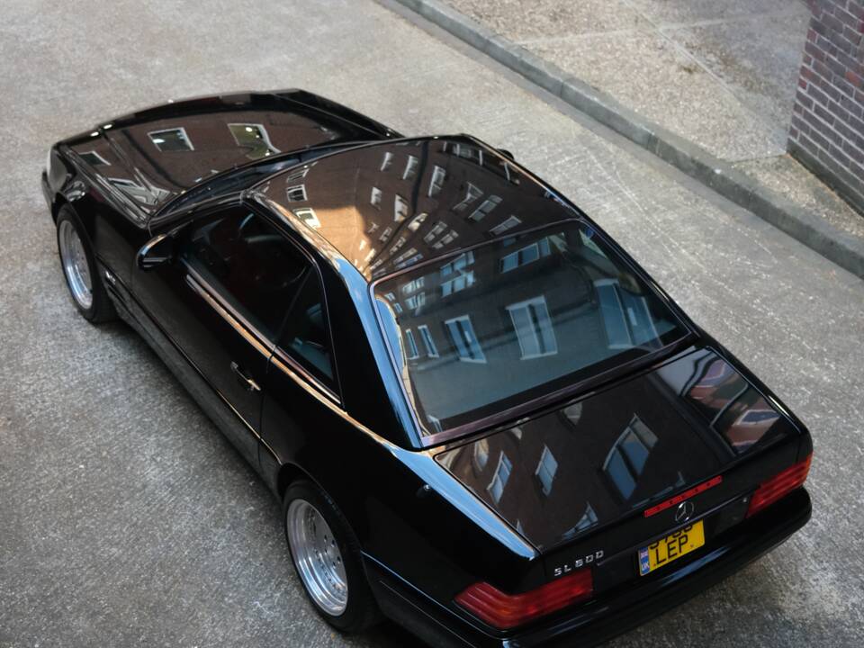 Image 26/100 of Mercedes-Benz SL 600 (1998)