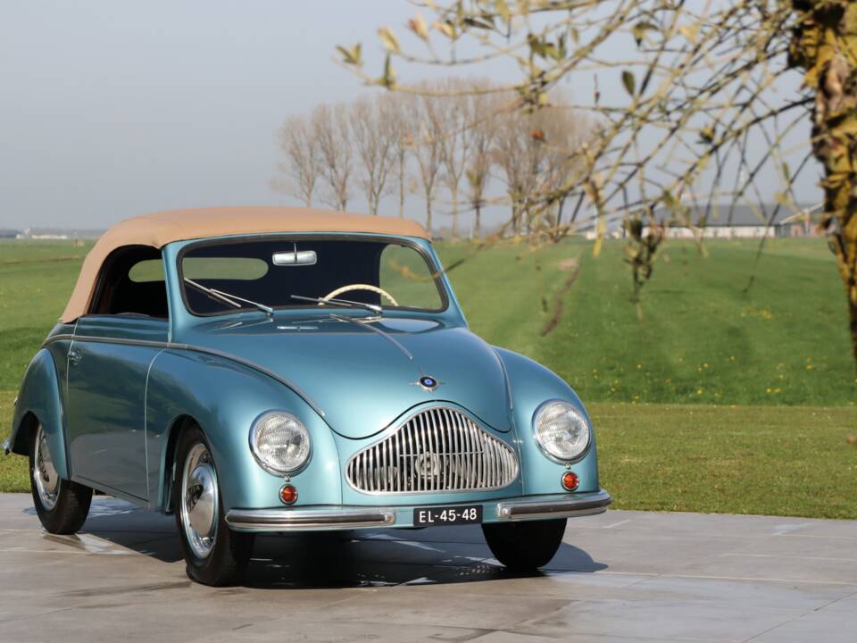 Image 21/50 of Dyna-Veritas Cabriolet (1952)