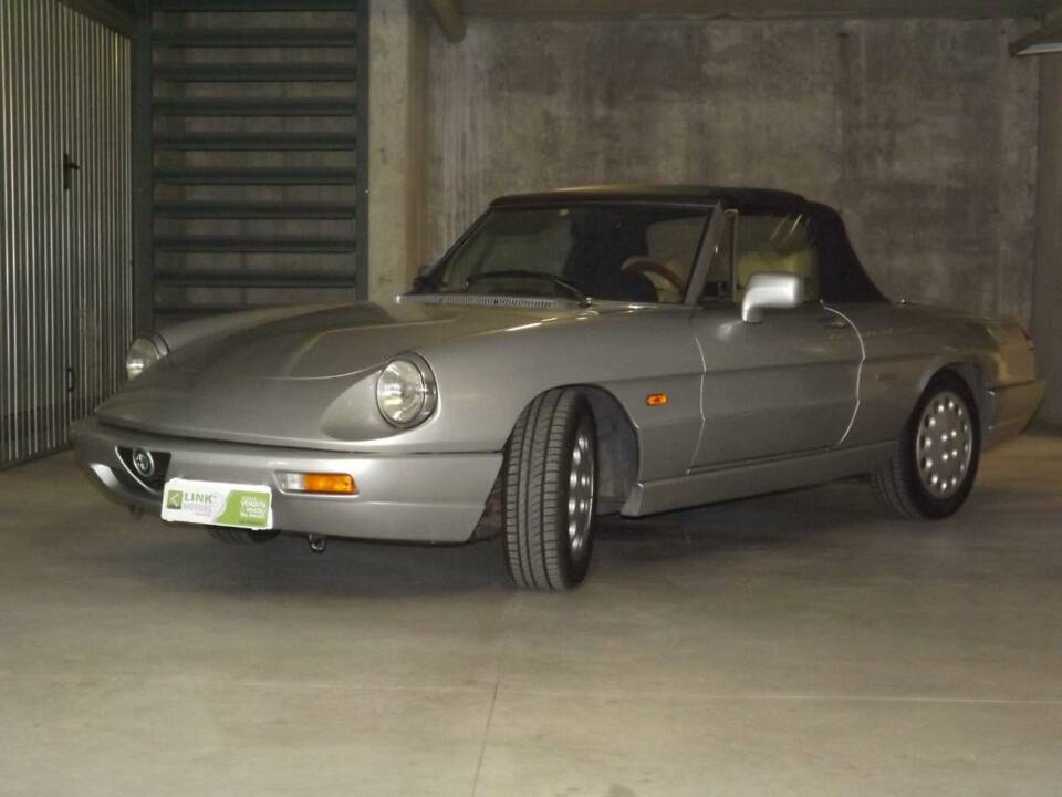 Bild 2/50 von Alfa Romeo 2.0 Spider (1992)