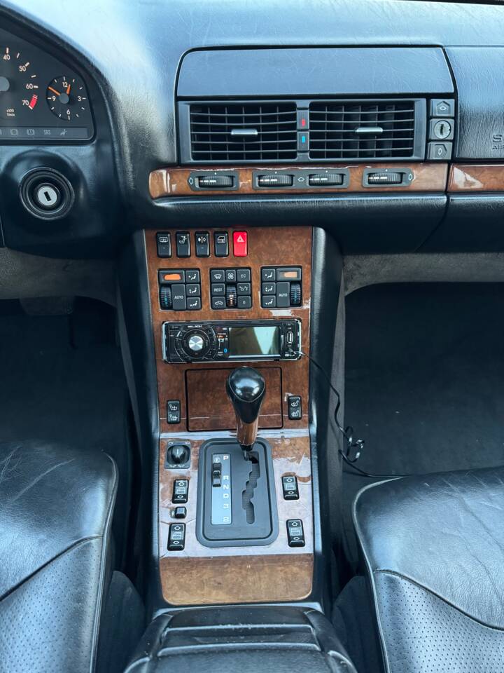 Bild 25/37 von Mercedes-Benz S 320 (1994)