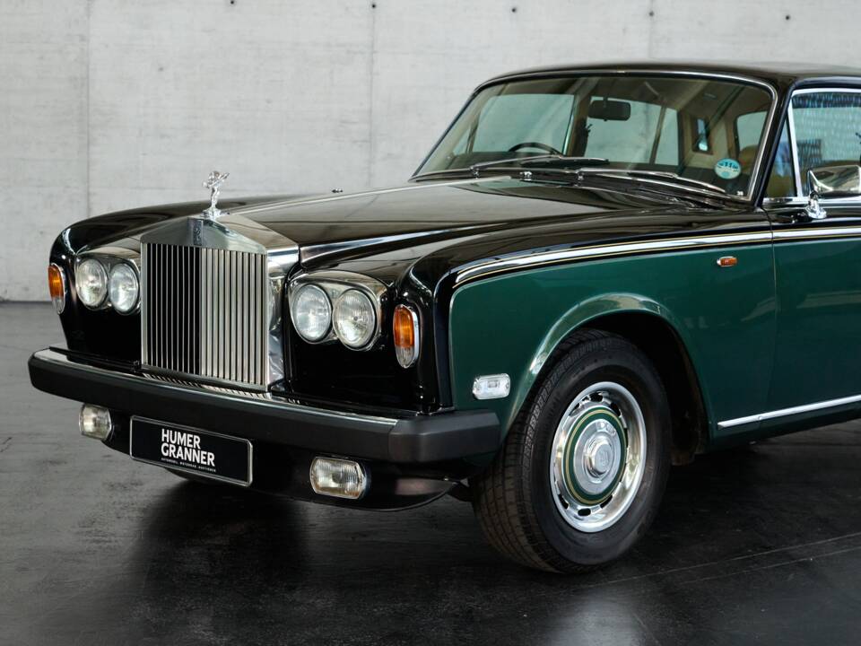 Imagen 2/50 de Rolls-Royce Silver Shadow II (1977)