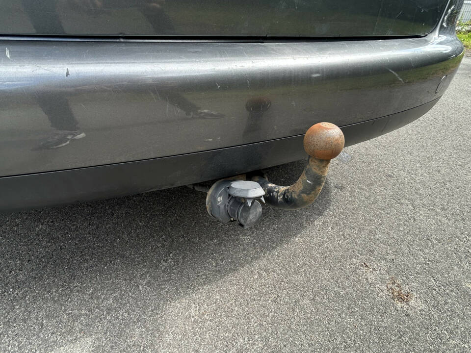 Image 7/25 of Volkswagen Touran 1.4 TSI (2004)