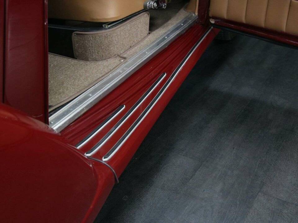 Bild 11/50 von Mercedes-Benz 220 Cabriolet A (1952)