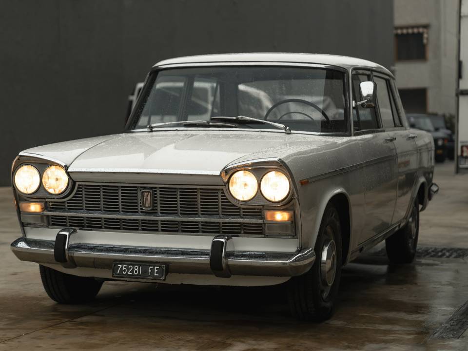 Imagen 1/50 de FIAT 2300 (1964)