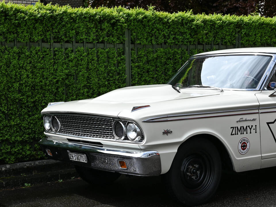 Image 13/70 of Ford Fairlane 500 (1963)