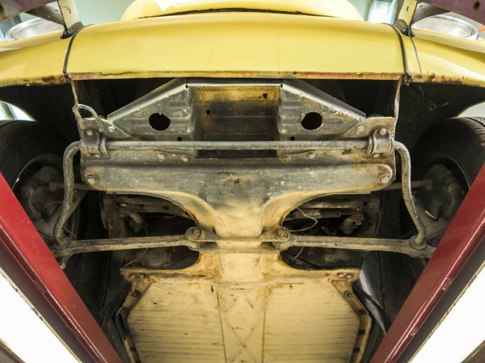 Immagine 49/50 di Volkswagen Käfer 1302 (1971)