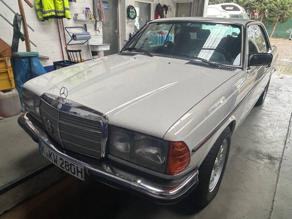 Bild 1/8 von Mercedes-Benz 280 CE (1982)