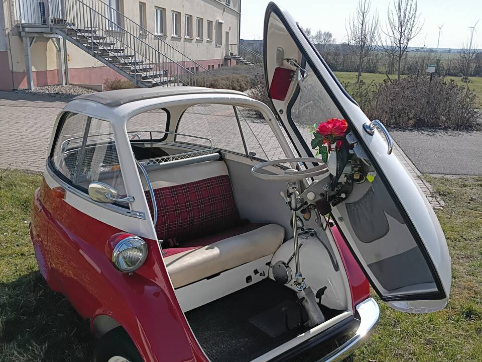 Image 5/17 of BMW Isetta 250 (1960)