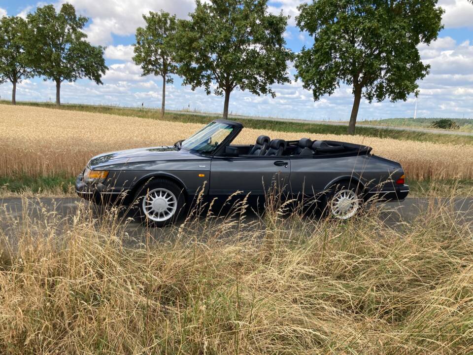 Image 2/8 of Saab 900 2.1 i 16V (1991)