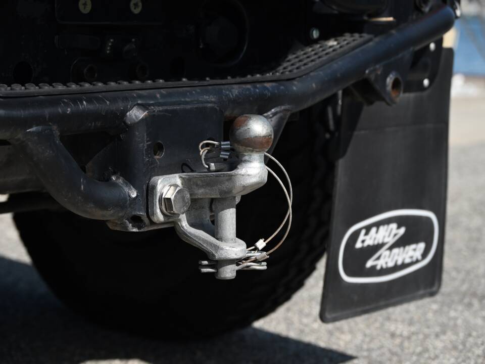Image 36/70 of Land Rover Defender 90 TD4 (2007)