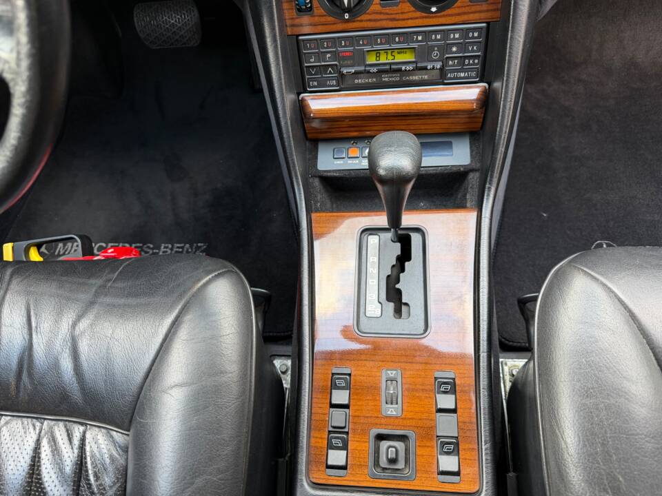 Bild 37/57 von Mercedes-Benz 500 SEL (1982)