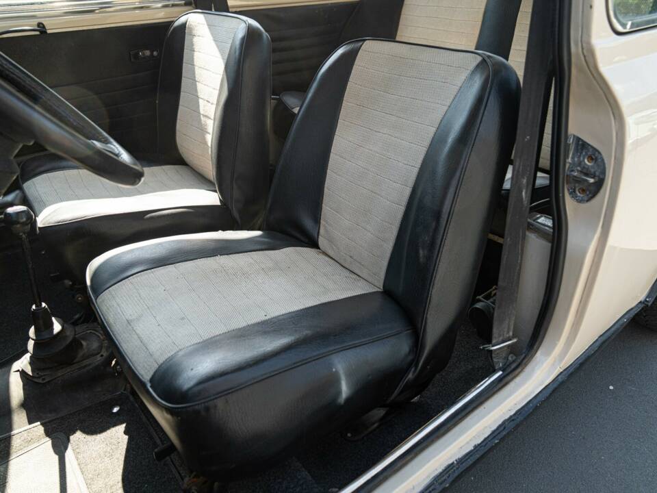 Image 29/47 of Innocenti Mini Cooper 1300 (1974)