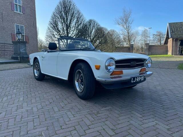 Immagine 1/4 di Triumph TR 6 (1974)