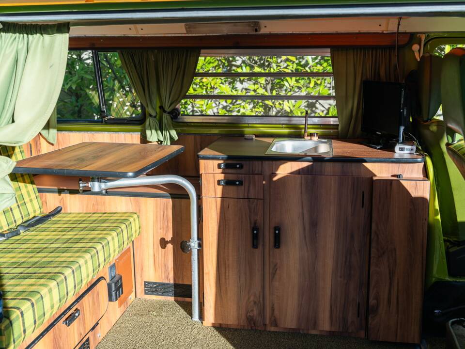 Bild 32/39 von Volkswagen T2b Westfalia (1978)