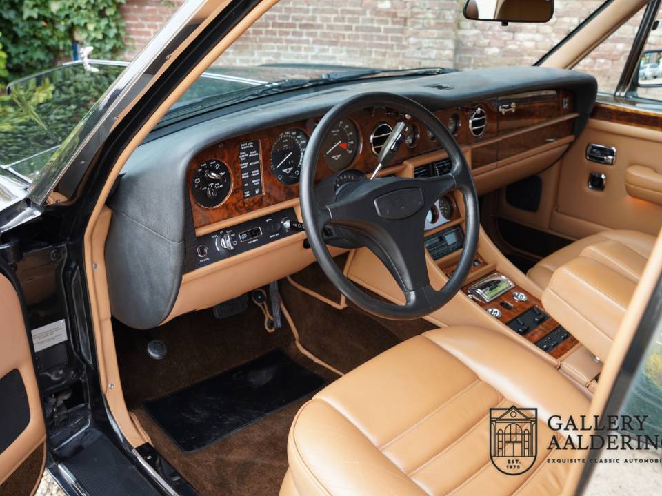 Image 3/50 of Bentley Turbo R lang (1989)