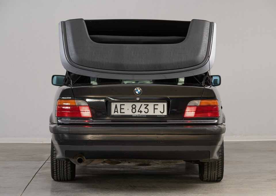Imagen 44/46 de BMW 318i (1995)