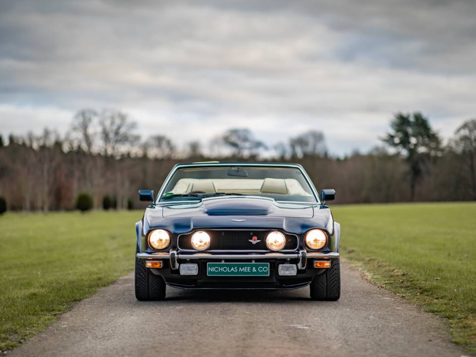 Image 5/57 de Aston Martin V8 Vantage Volante (1989)