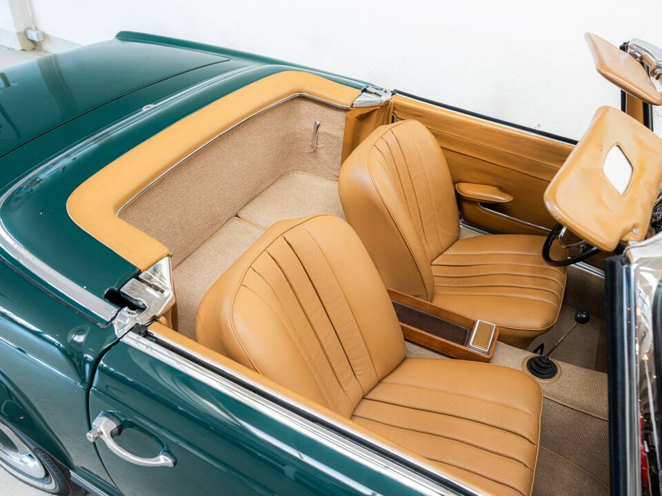 Immagine 17/32 di Mercedes-Benz 250 SL (1967)