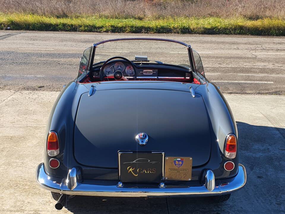 Image 14/50 of Alfa Romeo Giulietta Spider (1959)