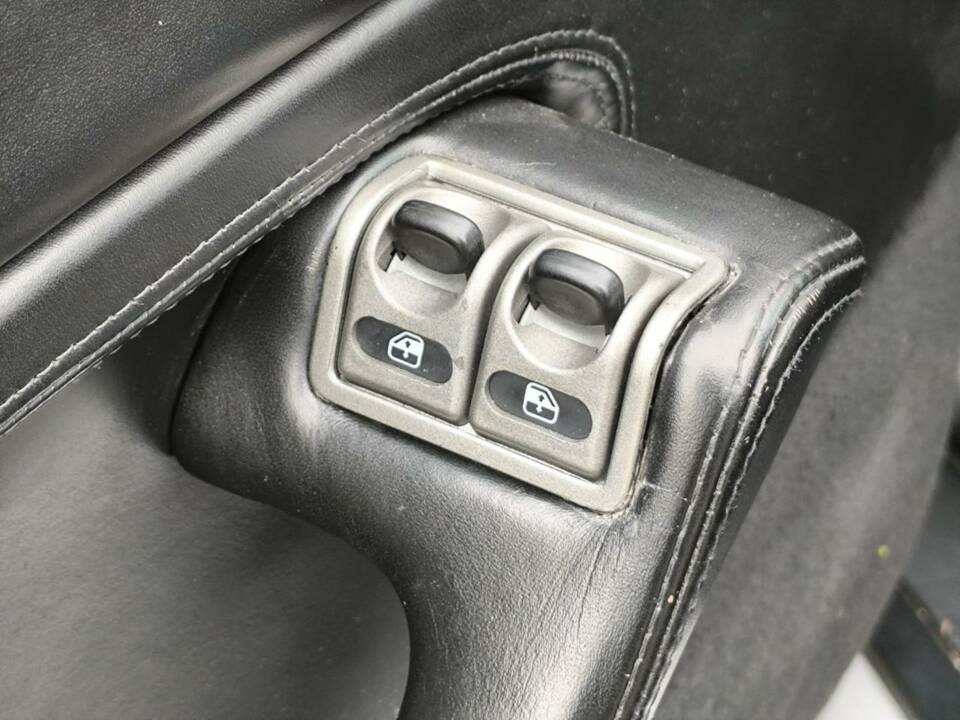 Image 16/50 of Ferrari 456 GT (1994)