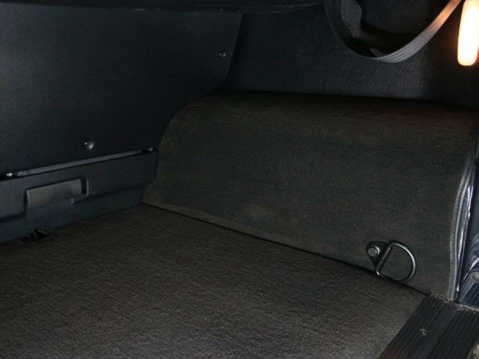 Imagen 44/50 de Mercedes-Benz G 500 (SWB) (2006)