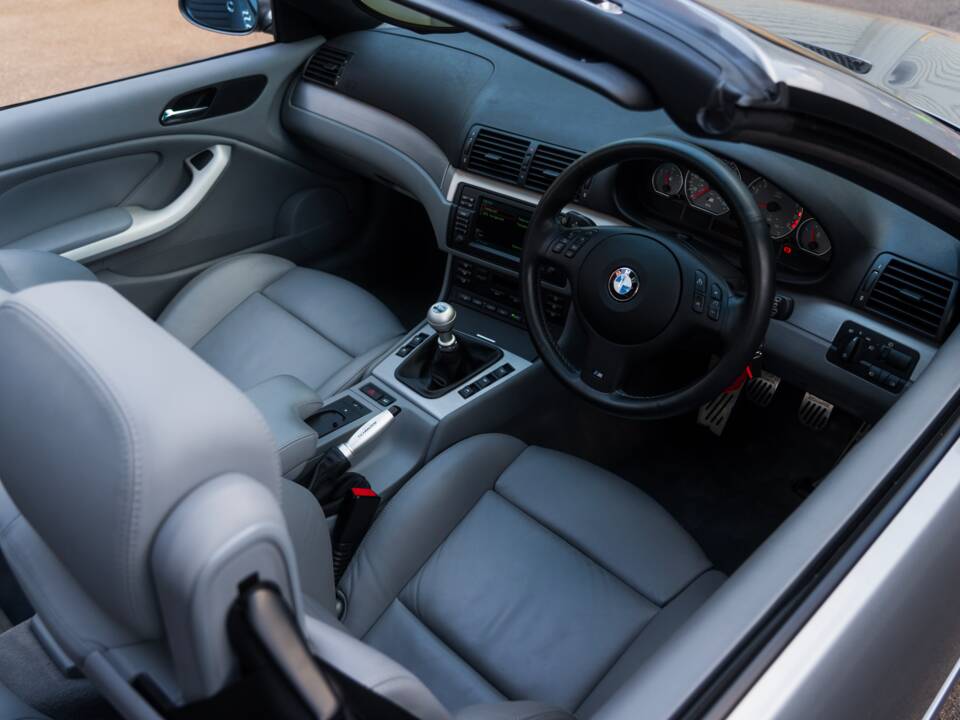 Immagine 19/70 di BMW M3 (2004)