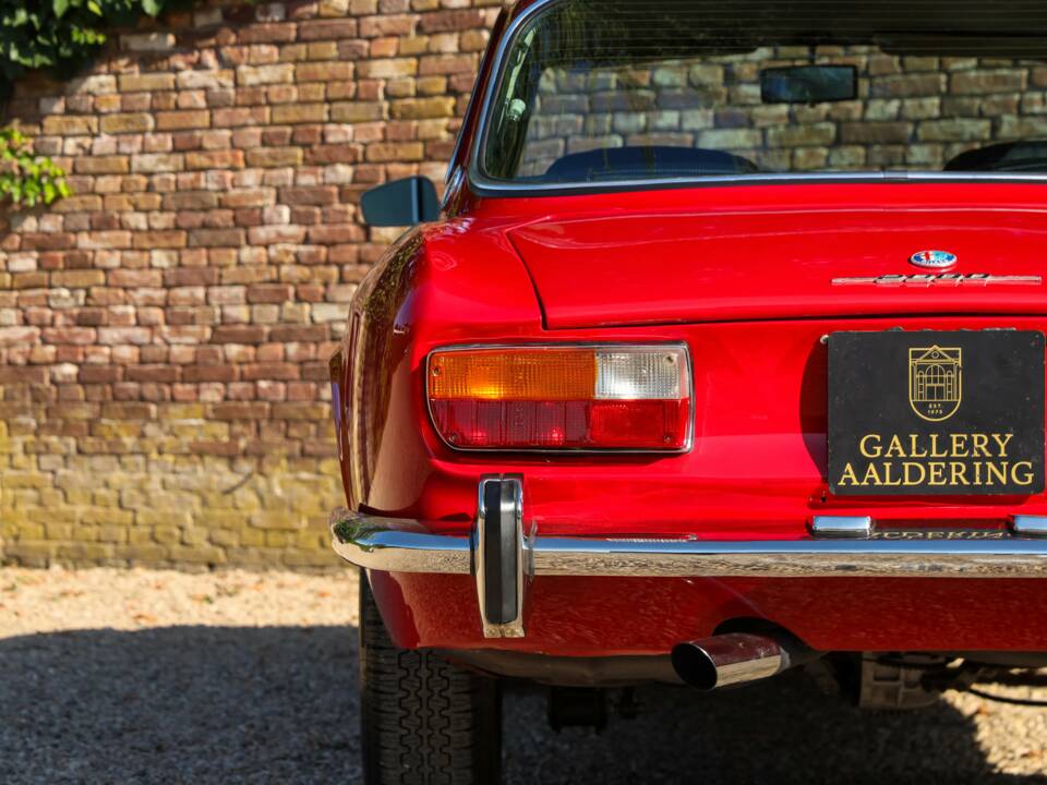 Imagen 44/50 de Alfa Romeo 2000 GT Veloce (1972)