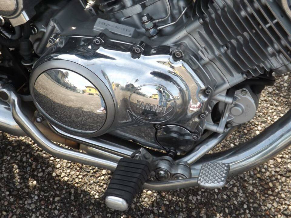 Image 37/49 de Yamaha DUMMY (1995)