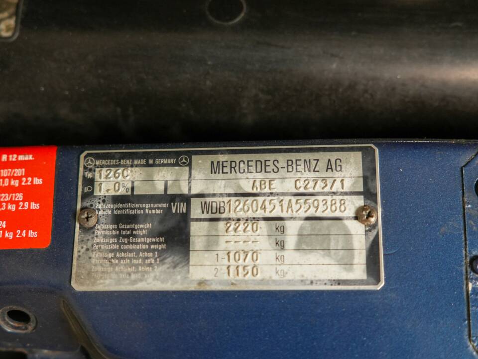 Image 28/41 of Mercedes-Benz 560 SEC (1990)