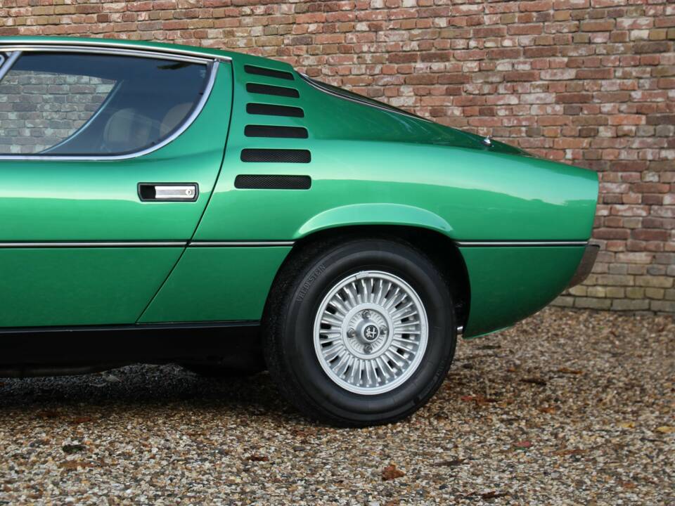 Image 34/50 of Alfa Romeo Montreal (1973)