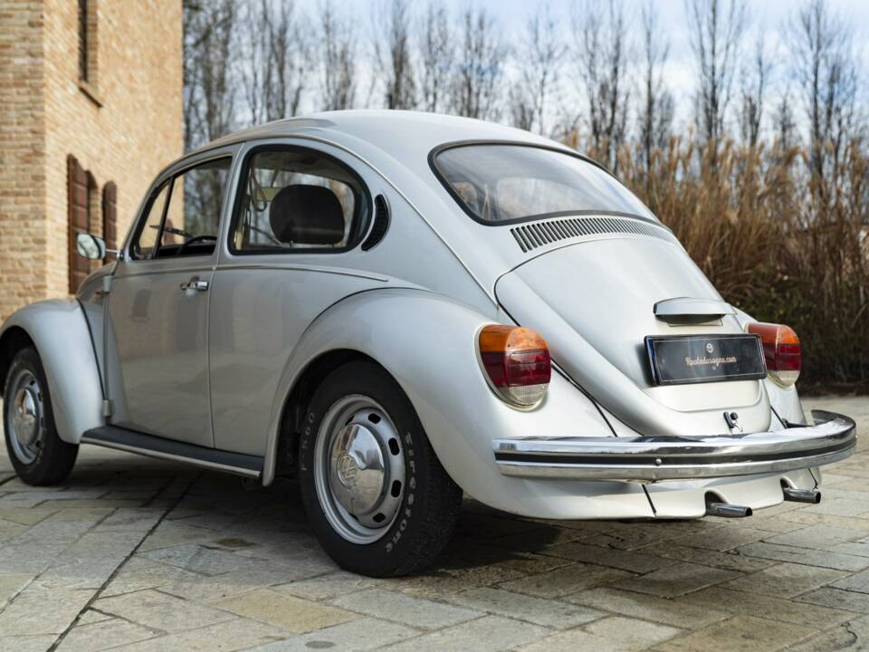 Image 7/49 of Volkswagen Beetle 1200 L (1982)