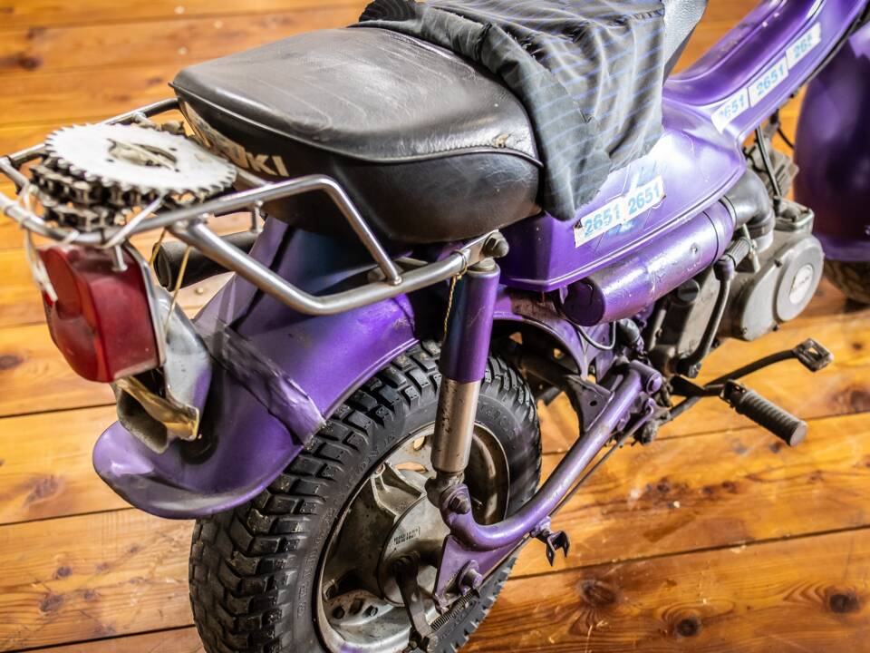 Image 5/13 de Suzuki RV 50 (1982)