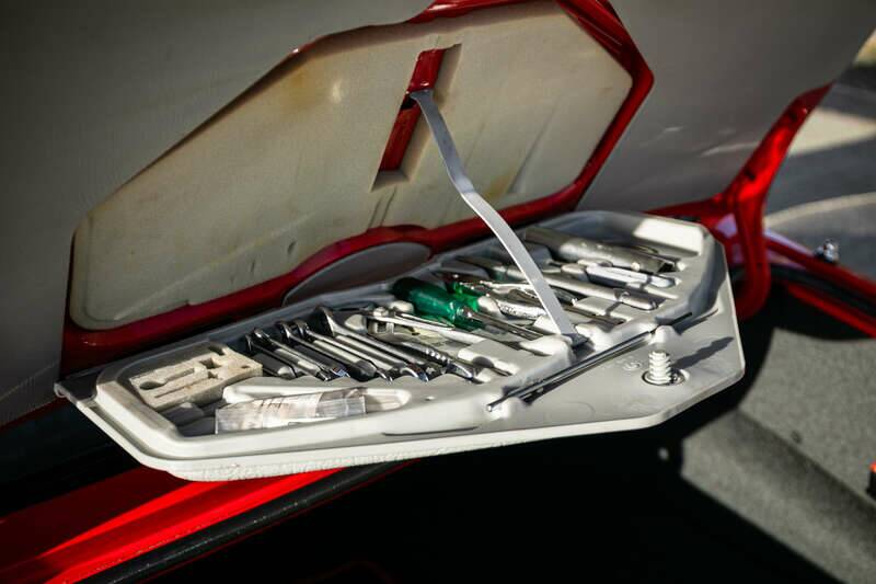 Image 32/50 of BMW 635 CSi (1989)