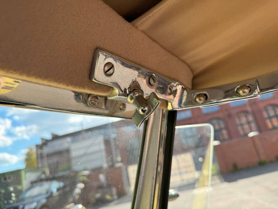 Image 71/75 of Packard One-Twenty (1936)