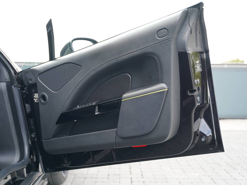 Image 14/50 of Aston Martin Rapide AMR (2019)