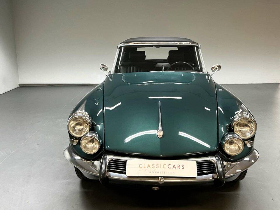 Image 5/15 de Citroën DS 21 (1969)