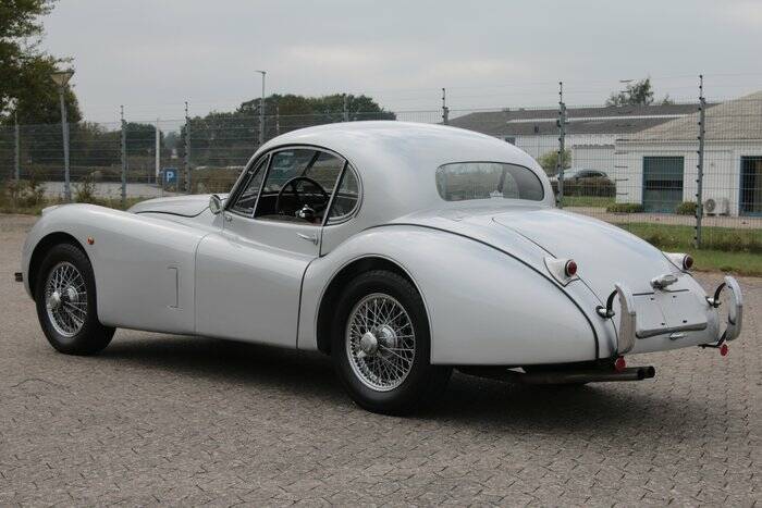 Immagine 3/7 di Jaguar XK 120 SE FHC (1951)