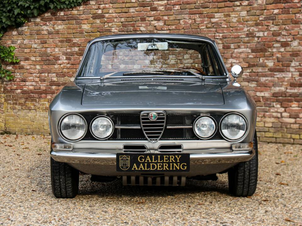 Afbeelding 31/50 van Alfa Romeo 1750 GT Veloce (1969)
