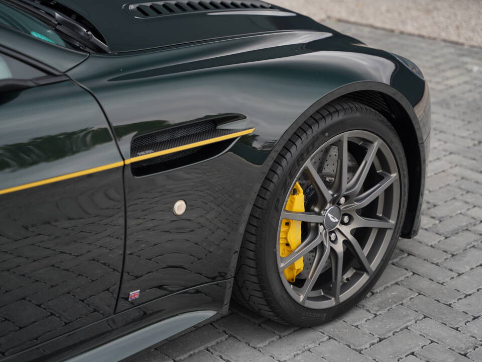 Image 26/50 of Aston Martin V12 Vantage S (2016)