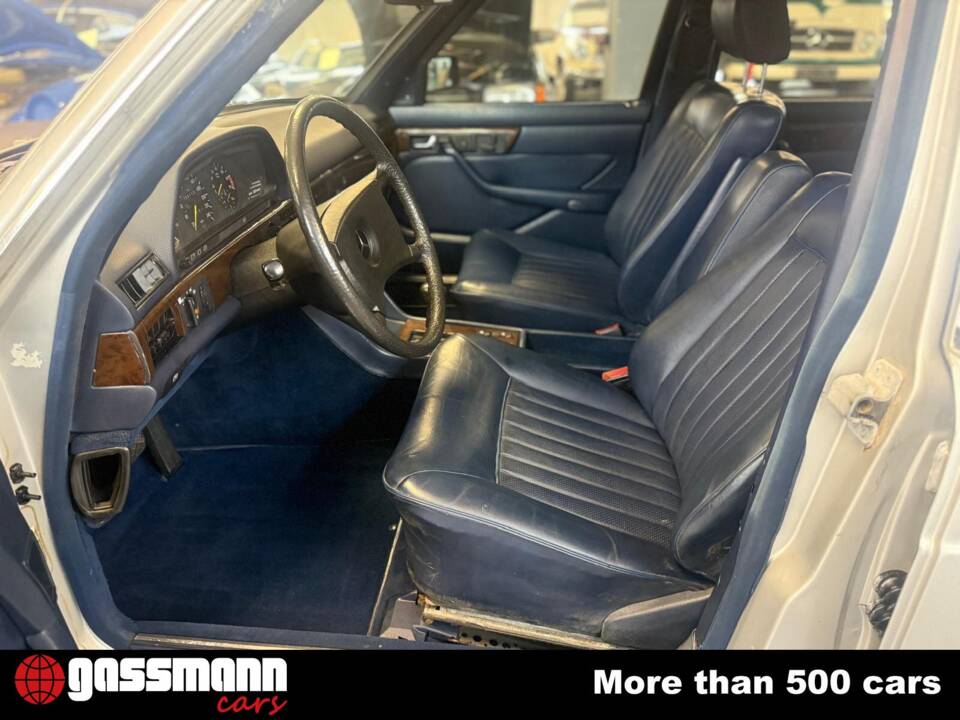 Image 6/15 of Mercedes-Benz 500 SEL (1983)
