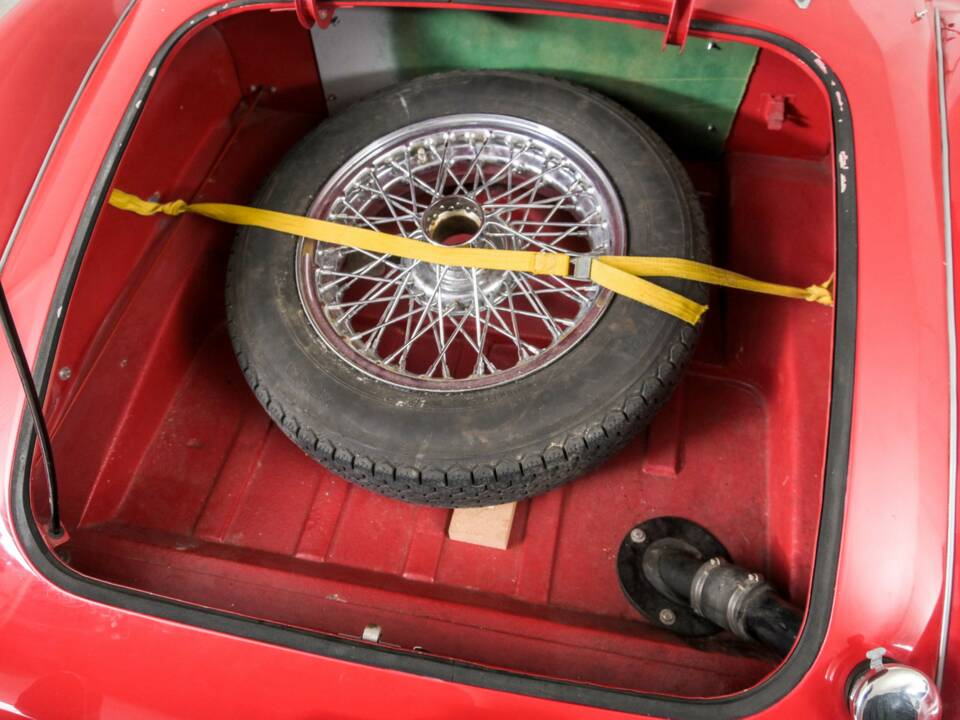 Imagen 41/50 de MG MGA 1600 (1961)