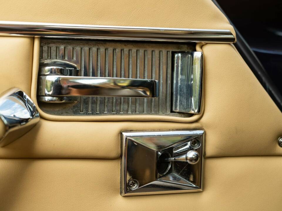 Bild 46/50 von Jaguar XJ 4.2 (1978)